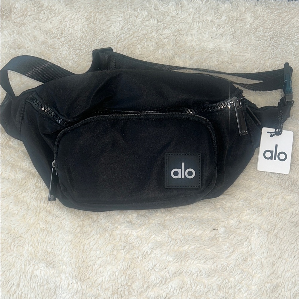 ALO Yoga Black Belt Bag for
